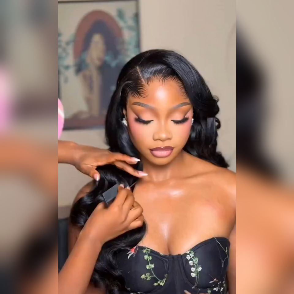 Promotion 13X4 lace frontal Perruque Stock en France Body wave 18 pouces 100€ en naturel 100% Raw Hair Cheveux Humain Hair