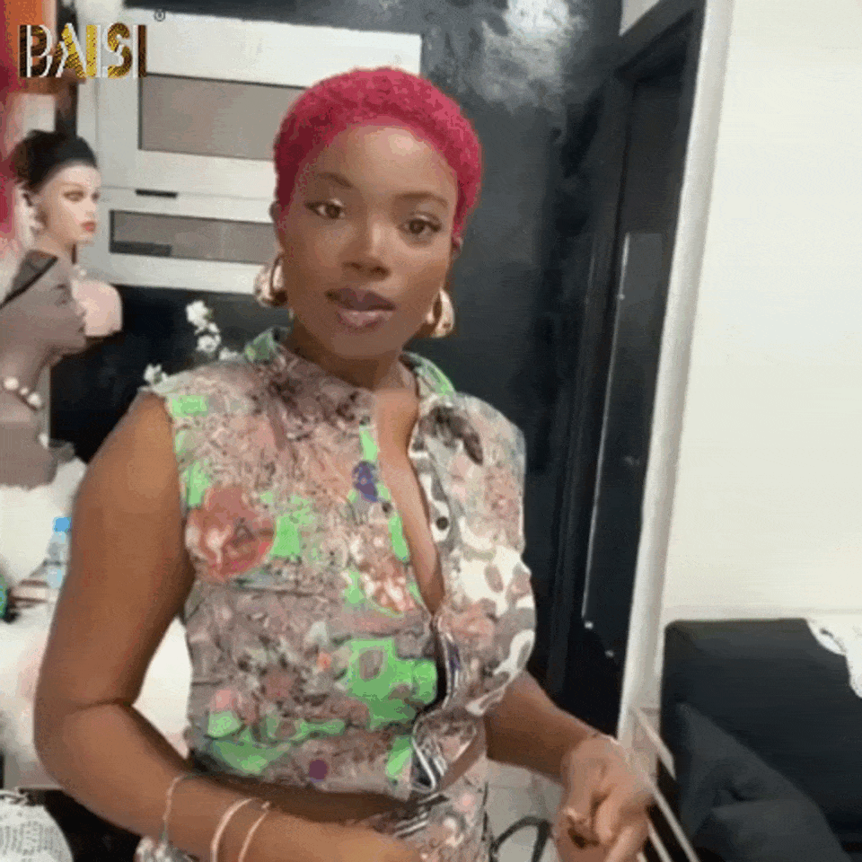 BAISI 13X4 lace frontal curly wave NOIR 50€ ou Sans Colle 48€ en Rouge Bordeaux ou 13X4 Perruques Pixie #905 afro curly En 100% Cheveux Humains