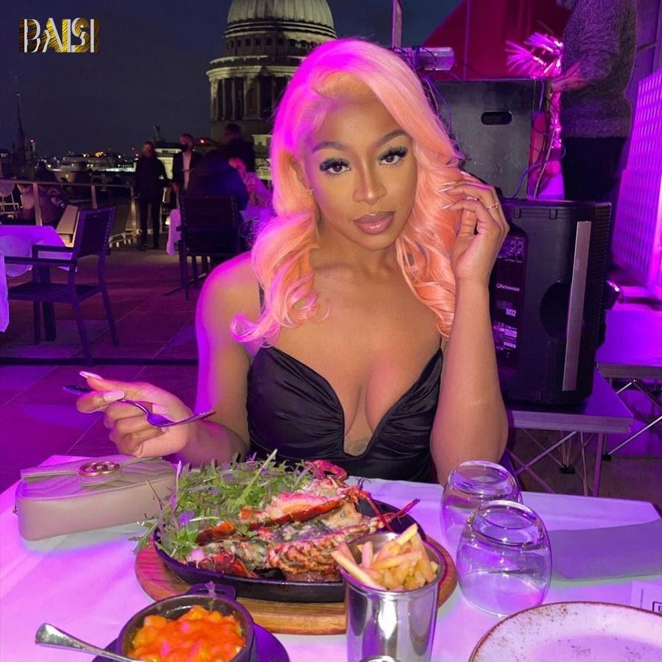 BAISI Top Model Wig Blonde Body Wave Perücke mit Spitzenfront 18 Zoll