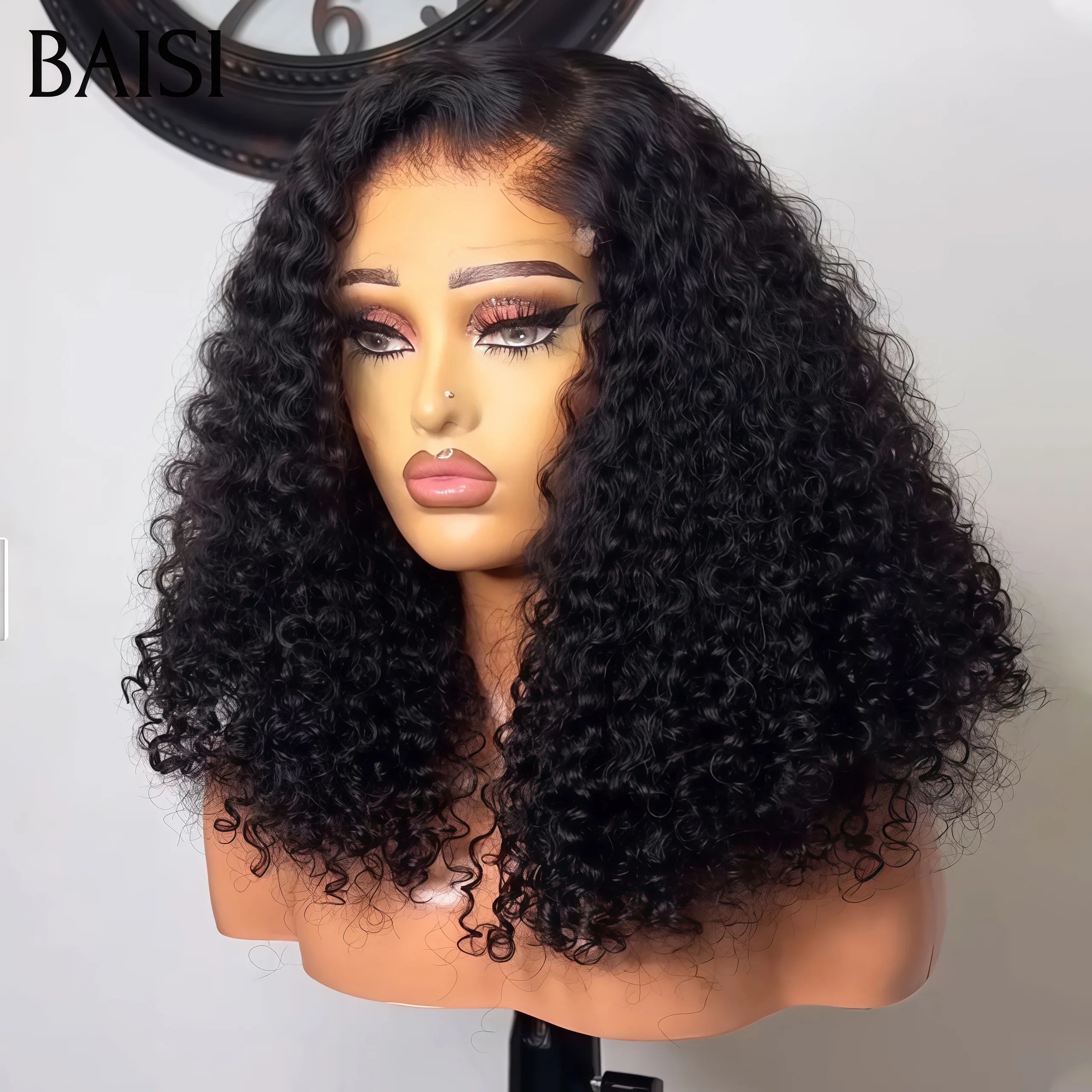 BAISI Achetez 2 perruques minimum au prix d'usine fournisseur Perruque T-part afro curly 18 Pouces ou Bob Bouclée Curly avec Frange en Noir Chataîn #1B#4  (Pas Besoins De Code)